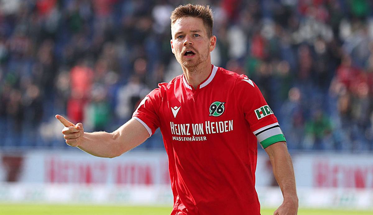DOMINIK KAISER (Zuletzt Hannover 96): Spielte viele Jahre für Leipzig, ehe er über Bröndby bei Hannover landete und dort die letzten beiden Saisons verbrachte. Laut Bild kehrt er nach seiner aktiven Karriere in einer noch unklaren Rolle zu RB zurück.