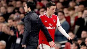 Mesut Özil wird bis mindestens Februar kein Pflichtspiel mehr für Arsenal bestreiten dürfen. Die Gunners ließen den Ex-Nationalspieler bei der Nominierung ihres 25-Mann-Kaders vergangene Woche außen vor.
