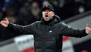 Trainer Jürgen Klopp vom FC Liverpool hat verraten, dass ein Großteil seines Kaders in der vergangenen Woche fälschlicherweise positiv auf das Coronavirus getestet worden sind.