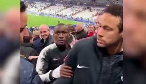 Die Szene, um die es geht: Neymar liefert sich nach dem verlorenen Pokalfinale im April einen handfesten Streit mit einem Anhänger von Stade Rennes.