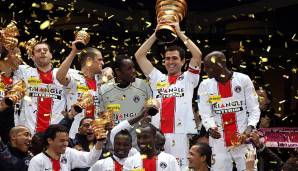 Versöhnlich endete die Saison immerhin im Pokal: Im Coupe de la Ligue schlug PSG Lens durch einen Last-Minute-Treffer von Bernard Mendy.