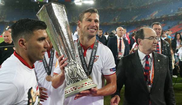 GRZEGORZ KRYCHOWIAK: Nach zwei Europa-League-Triumphen mit dem FC Sevilla wechselte der polnische Mittelfeldspieler 2016 für 27,5 Millionen Euro nach Paris. In 19 Spielen sammelte er keinen einzigen Scorerpunkt.