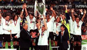 24. Mai 2000: Real Madrid gewinnt im Stade de France gegen Ligakonkurrent Valencia zum achten Mal den Europapokal und rettet damit eine eigentlich desaströse Saison. In der Liga waren die Königlichen nur Fünfter geworden und hatten die CL-Quali verpasst.