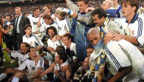 Saison 2000/01: Roberto Carlos, Raul, Fernando Hierro, Iker Casillas, der ebenfalls neu gekommene Schlüsselspieler Claude Makelele, Steve McManaman, Fernando Morientes und jener Figo gewinnen mit Real die erste Meisterschaft seit 1997.