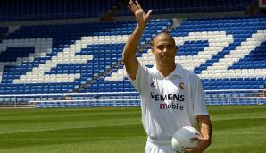 1. September 2002: Perez gelingt sein Transfer-"Meisterstück" (Sportdirektor Valdano), Real angelt sich den WM-Torschützenkönig und Superstar Ronaldo von Inter Mailand. Kostenpunkt: umgerechnet 45 Millionen Euro. "Der König kommt", titelt die AS.