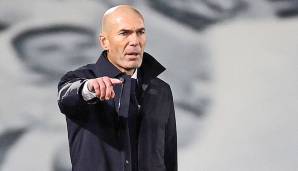 Der Trainerstuhl von Zinedine Zidane wackelt.