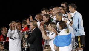 Bernd Schuster feiert heute seinen 61. Geburtstag. Seine erfolgreichste Zeit als Trainer erlebte der "Blonde Engel" bei Real Madrid. Wir blicken auf den Kader, mit dem er in der Saison 2007/08 die spanische Meisterschaft gewann.