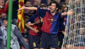 Platz 3: Luis Figo | 60 Millionen Euro | Real Madrid | 2000 - Einer der umstrittensten Transfers in der Geschichte des Fußballs kam zustande, als Luis Figo den FC Barcelona im Jahr 2000 verließ, um sich dem Erzrivalen Real Madrid anzuschließen.