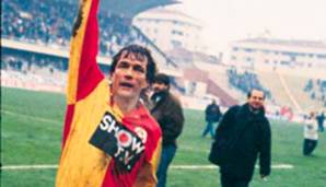 TORSTEN GÜTSCHOW: Spielte unter Kalli Feldkamp ab Dezember 1992 für Galatasaray und war maßgeblich an der Meisterschaft ein halbes Jahr später beteiligt. Blieb nicht lange, weil Feldkamp-Nachfolger Rainer Hollmann kein Gütschow-Fan war.