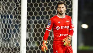 Alomerovic blieb noch sieben weitere Jahre bis 2015 beim BVB, stand einige Male im Profi-Kader, spielte aber nur für die Reserve. Nach einem Jahr bei Lautern ging er 2017 zu Korona Kielce nach Polen. 2018/19 wurde er polnischer Pokalsieger mit Gdansk.