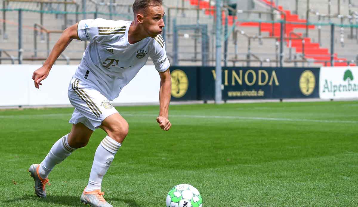 Lovro Zvonarek spielt beim FC Bayern München sowohl für die Reserve in der Regionalliga, als auch für die U19 in der Youth League.