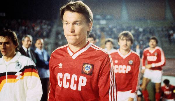 Im gleichen Jahr gewann Kiews Torjäger Oleh Blochin den Ballon d'Or. Mit 42 Treffern ist er außerdem Rekordtorschütze der russischen/sowjetischen Nationalmannschaft.