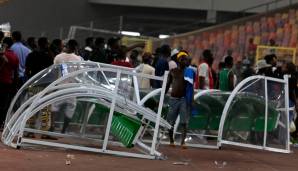 Nach dem enttäuschenden WM-Aus gegen Ghana kam es am Dienstagabend in Nigeria zu schweren Fanausschreitungen.
