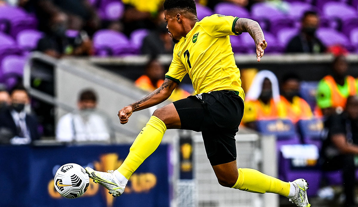 LEON BAILEY | Jamaika | Aston Villa