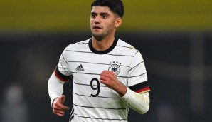 MAHMOUD DAHOUD (Borussia Dortmund): Verletzte sich Ende August schwer an der Schulter und musste operiert werden. Soll erst im neuen Jahr wieder spielfähig sein, fliegt demnach nicht mit nach Katar.