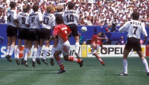 WM 1994: HRISTO STOICHKOV (Bulgarien / 6 Tore in 7 Spielen / Aus im Halbfinale gegen Italien, Niederlage im Spiel um Platz 3 gegen Schweden)
