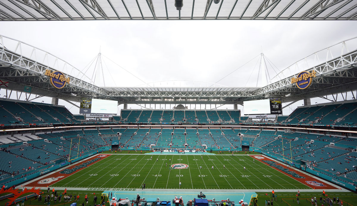 Miami Gardens, Florida, Hard Rock Stadium: Bis zu 65,326 Plätze I Eröffnung: 1987 I Kosten: 550 Millionen Dollar I Heimstätte der Miami Dolphins