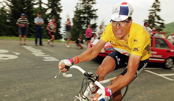 Von 1991 bis 1995 dominierte der Spanier MIGUEL INDURAIN die Tour nach Belieben und gewann die Rundfahrt fünfmal in Folge. Ein Grund für seine Siege: Das Mittel Salbutamol, dass ihm später nachgewiesen wurde. Eine Sperre verhinderte er mittels Attest.