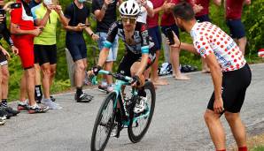 Simon Yates hat die 19. Etappe des Giro d'Italia gewonnen und kurz vor Ende der Italien-Rundfahrt Boden auf den Gesamtführenden Egan Bernal gutgemacht.