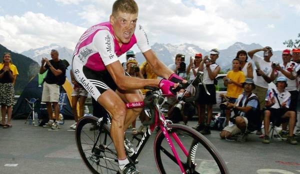 Sieben Etappensiege: JAN ULLRICH (1996, 1997, 1998, 2003) - Ulle machte den Radsport in den 90er Jahren wieder populär, aber nach seinen drei Etappensiegen 1998 sollte nur noch ein weiterer dazukommen: ein Einzelzeitfahren 2003.