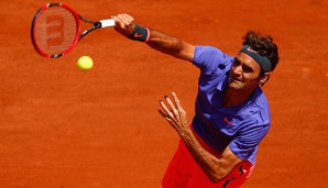 Roger Federer zog in Paris souverän in die zweite Runde ein
