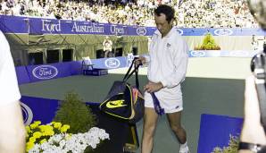 1990 - John McEnroe (USA), Australian Open: Der damals bereits 30-jährige Bad Boy flippte im Achtelfinale gegen den Schweden Mikael Pernfors aus. Er beschimpfte eine Linienrichterin, warf seinen Schläger und legte sich schließlich mit dem Referee an.