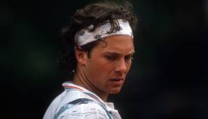 1995 - Carsten Arriens (Deutschland), French Open: Der deutsche Qualifikant schied in der ersten Runde kampflos gegen den Neuseeländer Brett Steven aus, weil er mit seinem Schläger einen Linienrichter getroffen hatte.