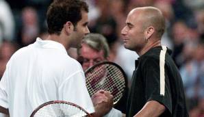 US Open, Viertelfinale 2001: PETE SAMPRAS - Andre Agassi 6:7, 7:6, 7:6, 7:6. Die beiden besten Spieler der 90er Jahre waren zu diesem Zeitpunkt schon über ihren Zenit hinweg, drehten für das US-Publikum aber noch einmal die Uhr zurück und ...