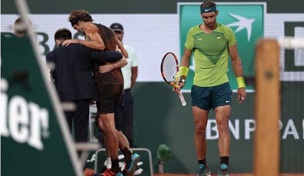 Alexander Zverev verletzte sich bei den French Open gegen Rafael Nadal am rechten Knöchel.