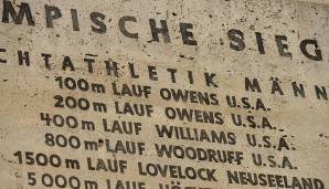 Owens wurde mit der Sportler-des-Jahres-Auszeichnung der Associated Press gekürt. Im Olympiastadion wurden Gedenktafeln mit allen Siegern der Spiele 1936 angebracht. Owens besuchte sie 15 Jahre nach seinem Erfolg.