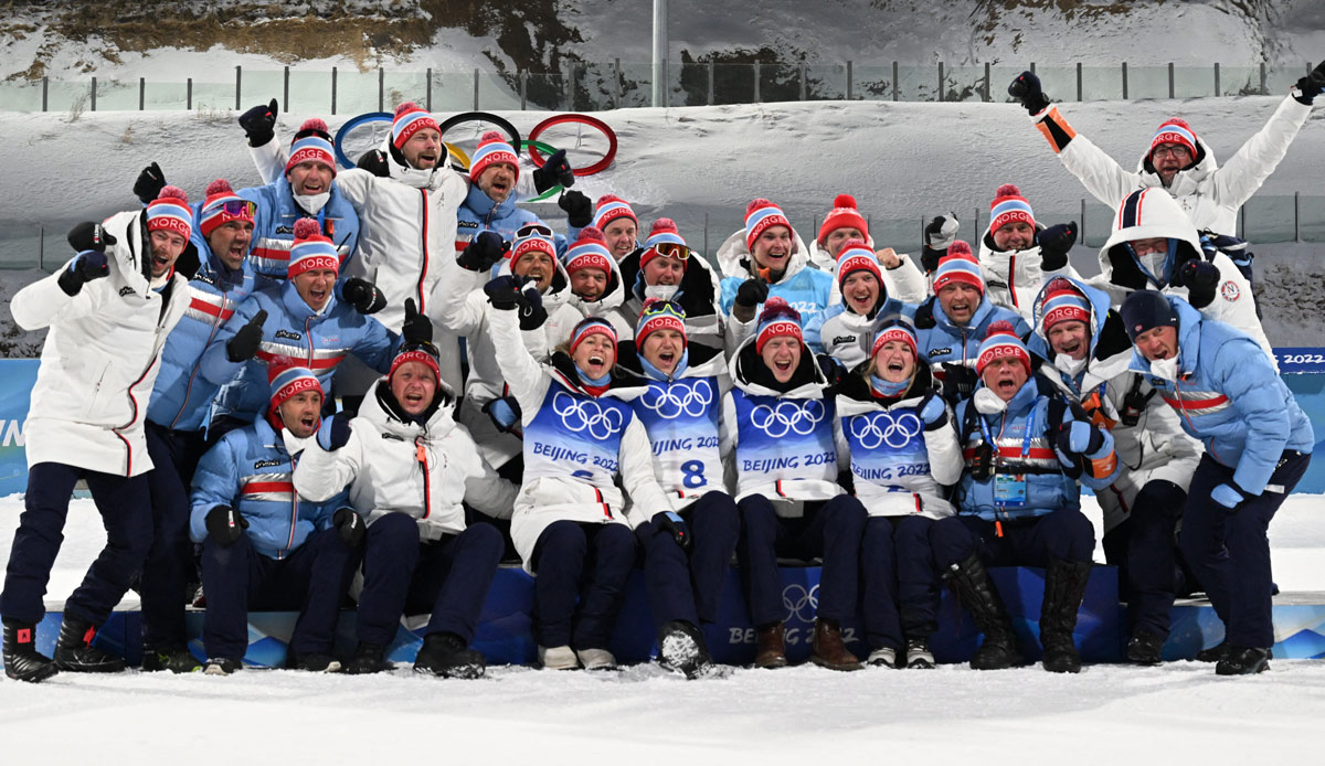 Rekord des Tages: NORWEGEN. Dank der Biathleten wie Boe und Marte Olsbu Roeiseland (dreimal Gold, zweimal Bronze - Rekord!) hat Norwegen schon 15 Goldmedaillen in Peking gewonnen. Das hatte zuvor noch keine Nation bei Winterspielen geschafft.