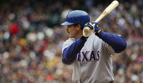 Platz 13: Rafael Palmeiro - 569 HR (1986-2005 für die Chicago Cubs, Texas Rangers, Batimore Orioles)