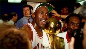 … Michael Jordan. 15 NBA-Jahre, 6 Finals-Teilnahmen, 6 Titel, 6 Finals-MVPs – geht. Aber da geht noch mehr.