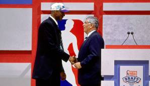 Charlotte Hornets (1996): Direkt nach dem Draft verschifften die Hornets den jungen Kobe Bryant für Lakers-Center Vlade Divac.