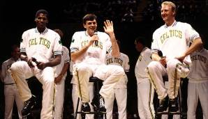 Golden State Warriors (1980): Die Warriors gaben Robert Parish und Kevin McHale an die Celtics ab, nur um Joe Barry Carroll und Rickey Brown zu erhalten.