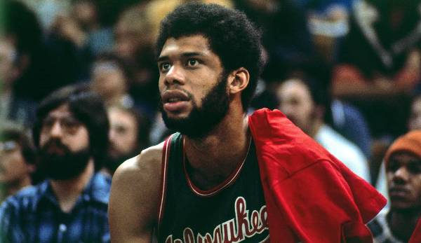 KAREEM ABDUL-JABBAR: 1975 von den Milwaukee Bucks zu den Los Angeles Lakers getradet.