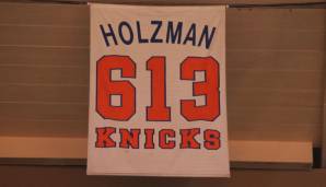 Head Coach: Red Holzman - 1968-1977. Knicks-Vita: NBA Champion (1970 & 1973).