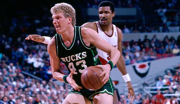 Jack Sikma (1977-1991 - Sonics, Bucks) - NBA Champion (1979), 7x All Star (1979-1985), Defensive Second Team (1982)