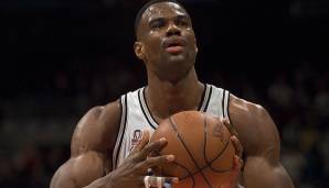 Robinson war in seiner Rookie-Saison bereits fast 25 Jahre alt, da der "Admiral" noch seinen Wehrdienst bei der Navy absolvierte. Als er dann nach zwei Jahren Wartezeit endlich für die Spurs auflief, war er sofort ein All-NBA-Spieler.