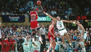 Michael Jordan - 69 Punkte, 18 Rebounds und 6 Assists im Jahr 1990 für die Chicago Bulls.