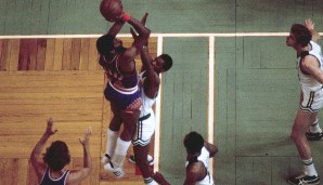 Platz 11: GAR HEARD – Mit dem "Shot Heard 'Round The World" rettete der Power Forward seine Suns in die dritte OT von Spiel 5 der Finals 1975 gegen die Celtics – und das mit einem Turnaround-Buzzer-Beater. Boston gewann trotzdem das Spiel und den Titel.