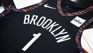 BROOKLYN NETS - Normalerweise laufen die Nets nur in Schwarz/Weiß auf, mit den neuen City-Edition-Jerseys bekommt die Franchise einen kleinen Farbtupfer verpasst.