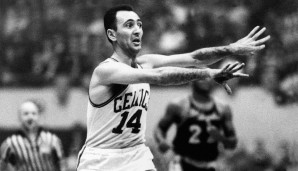 PLATZ 8: Bob Cousy (Boston Celtics, Cincinnati Royals) - Nicht umsonst wird Cousy auch Houdini of the Hardwood genannt: Mit irrem Ballhandling und seinem Passing verzauberte er den Gegner. Zehnmal in Folge im All-NBA-First-Team!