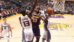 LeBron James führt die Lakers mit 29 Punkten und 11 Assists zum Sieg.