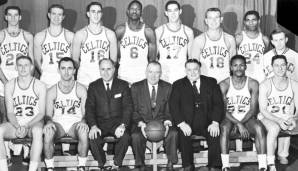 2. Bill Russell, Bob Cousy, Tom Heinsohn (Celtics, 1956 bis 1963). Es fällt schwer, die erste Big-3 der Geschichte mit späteren Editionen zu vergleichen, an der Bilanz gibt es nichts zu rütteln. Russell ist nicht zu Unrecht der größte Champ aller Zeiten.