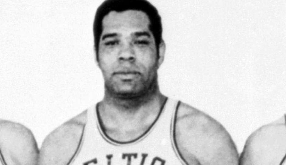 Embry scheiterte jahrelang mit den Royals an Boston, 1966 schloss er sich dann den Celtics als Backup für Russell an. Auch er schaffte es später in die Hall of Fame.