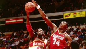 Platz 12: HAKEEM OLAJUWON (Houston Rockets, 1993/94) | Overall-Rating: 97 | Dreier-Rating: 63 | Dunk-Rating: 58