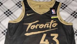 Und so könnte angeblich das City-Edition-Jersey der Raptors aussehen. Die schwarz-goldenen Akzente erinnern stark an das Design aus der vergangenen Spielzeit. Nur am Toronto-Schriftzug wurde etwas geschraubt.