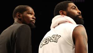 Kevin Durant (l.) und Kyrie Irving wollen kommende Saison mit den Brooklyn Nets angreifen.