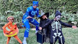 Nur Russell Westbrook schien die Familien-Mail mit den Kostüm-Anweisungen für dieses Jahr nicht erhalten zu haben.